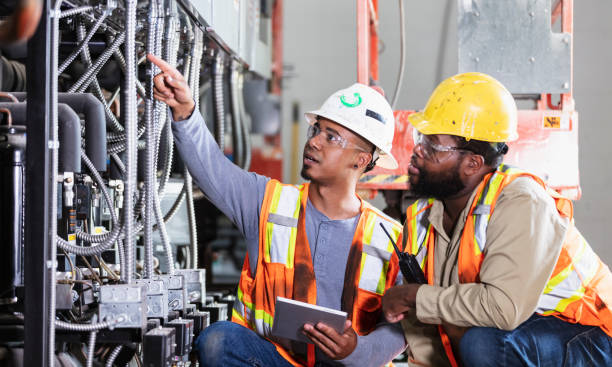Best Affordable Emergency Electrician  in Briar, TX